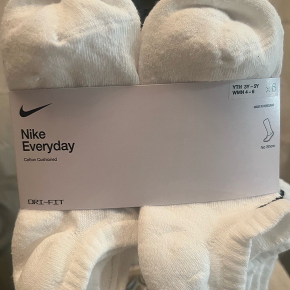 Nike Everyday No Show Socks - Picture 2 of 3